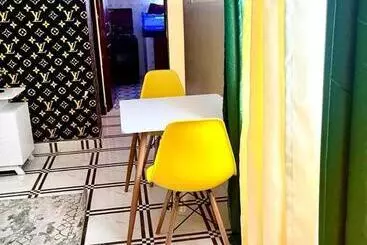 تختخواب و صبحانه Santos Bamburi Bnb