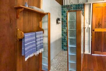 تختخواب و صبحانه The Lodge At Punta Rica Hilltop Eco Lodge With Views & Pool