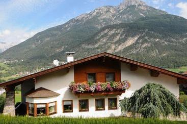 فندق Apart Franzi