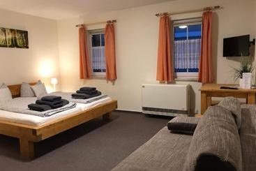 בית מלון כפרי Hostel Ziegenrück