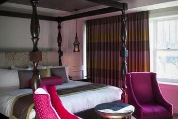 בית מלון כפרי The Birchwood