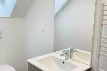 Agréable Appartement Entièrement Refait Neuf