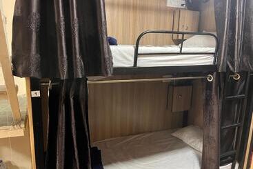 Albergue Golden Sands Dormitory And Cabin Stay