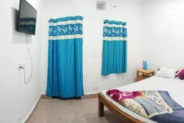 ホテル Maa Mangala Tourist Lodge &