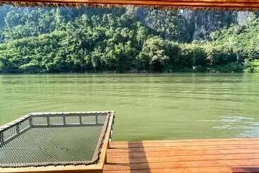 ホテル Nongkhiaw The Float House