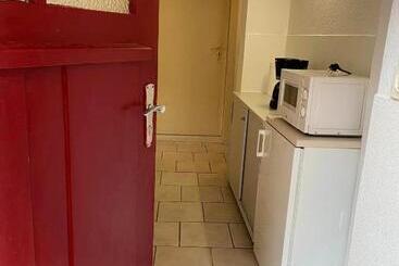 Пансион Van Kim 2   Souterrain Monteurwohnung