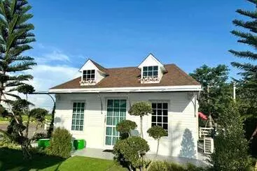 Pensió White Houseรีสอร์ท