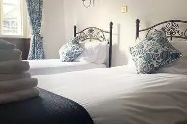 ユースホステル The New Inn