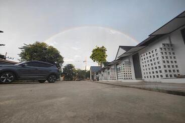 Hotel ริมธารริเวอร์เพลส