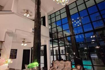 Hotelli The Courtyard Chiangrai