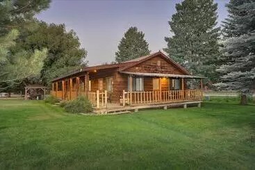 ホテル Vista Court Cabins & Lodge