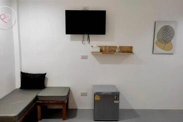 Motel P2 By Passion : พีทู รีสอร์ต วังรัก