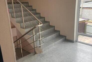 فندق صغير 33