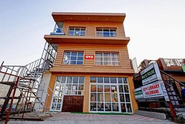 בית מלון כפרי Oyo White House