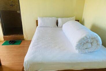 هتل Pumdikot Eco  Mountain Farm House