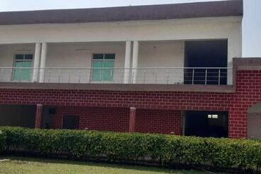 Spot On Al Hotels Inn