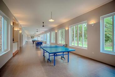 هتل Vresort Kim Boi Hoa Binh