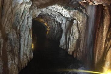 Pension Paridisio  In Ainsworth Hot Springs