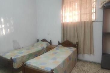 پانسیون Qumsieh Guest House