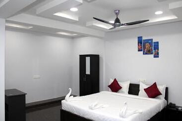 Hotel Royaleinn Sirkali