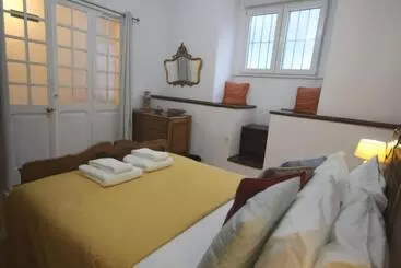 Pension Antique M1 R1   Amazing Double Room With Shared Bathroom In Marques Pombal