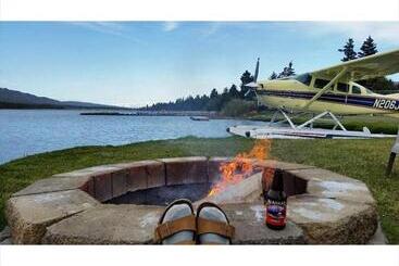 هاستل Homer Floatplane Lodge