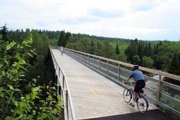 住宿加早餐  Gîte Les Pignons