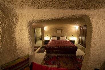 هتل Shiraz Cave Cappadocia