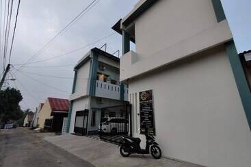 هتل Spot On 92695 My Kost Syariah