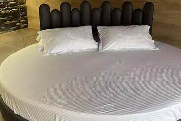 بنسيون Bujtina Ajazi