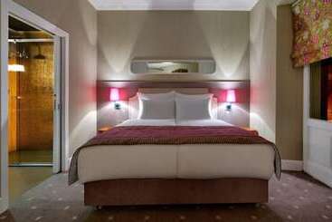 호텔 Bristol Art & Medical Spa