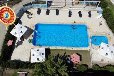 Hotel Club De Vacanta Corabia Piratilor Mamaia Nord