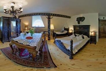 Отель Dwór Chotynia