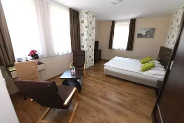 Hotel Ezusthid