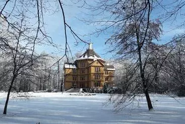 Hotel Pałac Myśliwski W Antoninie