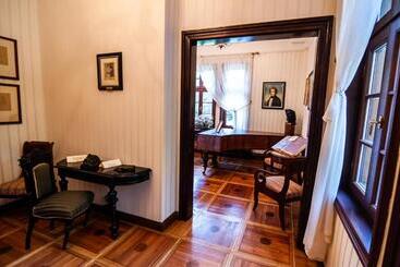 Отель Pałac Myśliwski W Antoninie