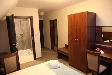 호텔 Restauracja Cztery Pory Roku