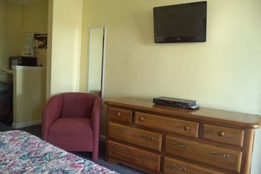 Weathervane Motel Lanesboro