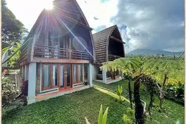 Hotel Camaradvipa Retreat Munduk