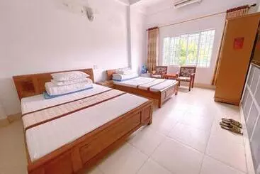 Hotel Khách Sạn đá Vàng   Golden Stone