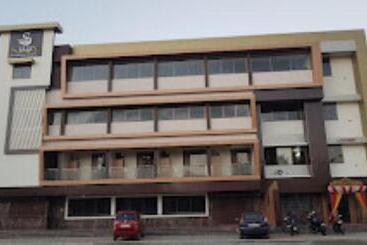 Hotel Samay Internatioal,nandikur