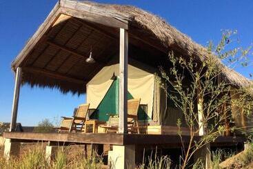 هتل Satrana Lodge