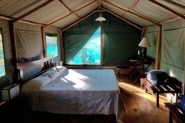 هتل Satrana Lodge