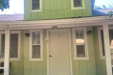 Hotelli Seven Circles Room#5 Mini Fridge Wi Fi