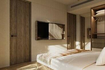 منتجع Sails By Sailing Club