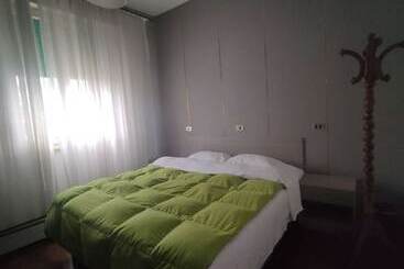 בית מלון כפרי Ristorante Oro