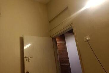 پانسیون Couple Family Lodge Guest House Karachi