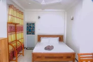 Majatalo Mirissa Diamond Beach Villa