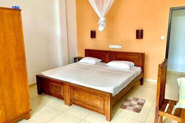 Schronisko Surf Ranch