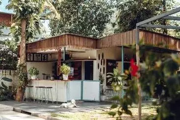 Bed & Breakfast Paddlecult Surf Retreat